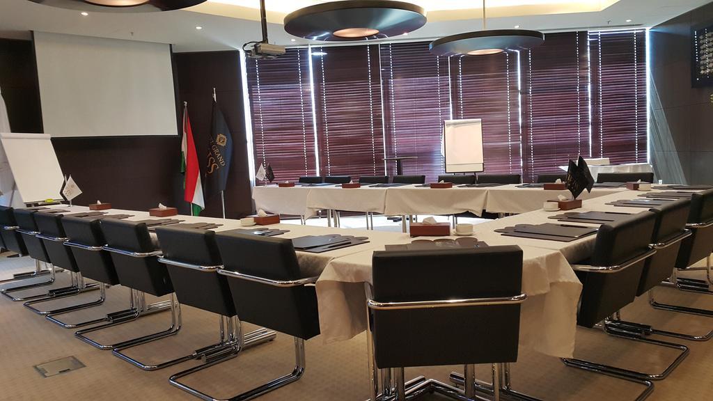 Hotel Grand Swiss Erbil Extérieur photo
